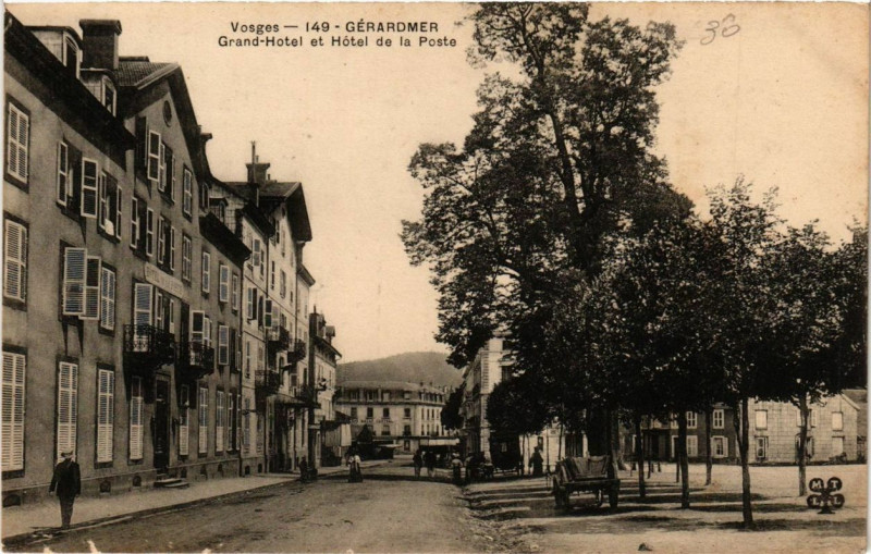 Carte postale ancienne Gerardmer Grand-Hotel et Hotel de la Poste à Gérardmer