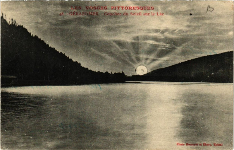 Carte postale ancienne Gerardmer Coucher de Soleil sur le Lac à Gérardmer