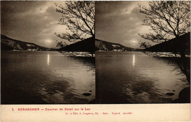 Carte postale ancienne Gerardmer Coucher de Soleil sur le Lac à Gérardmer