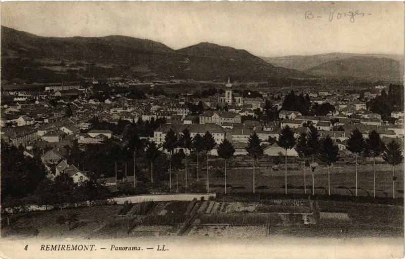 Carte postale ancienne Remiremont Panorama à Remiremont