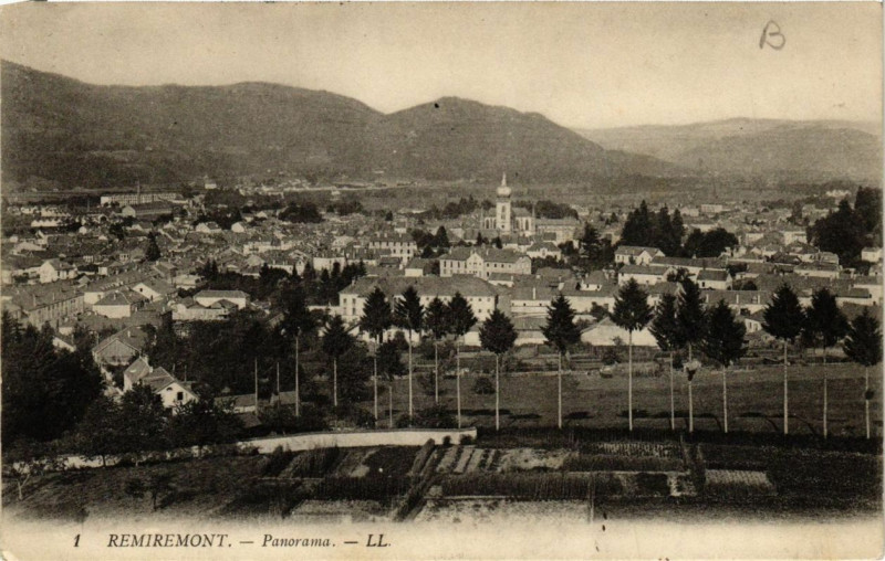 Carte postale ancienne Remiremont Panorama à Remiremont