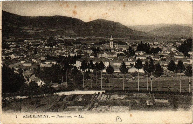 Carte postale ancienne Remiremont Panorama à Remiremont