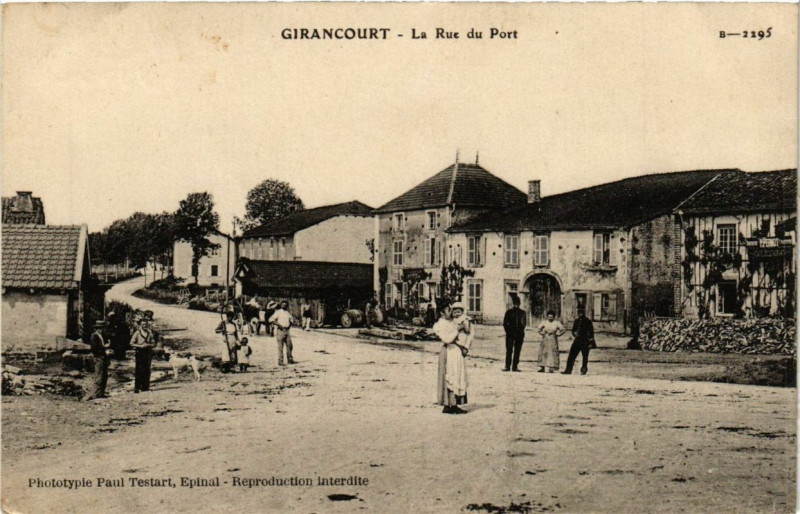 Carte postale ancienne Girancourt La Rue du Port à Girancourt