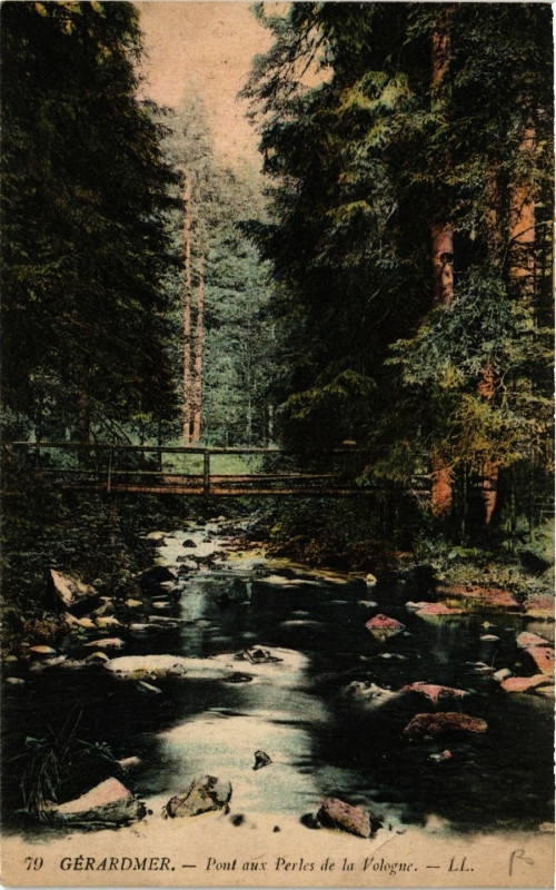 Carte postale ancienne Gerardmer Pont aux Perles de la Vologne à Gérardmer