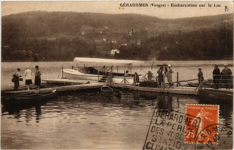 Carte postale ancienne Gerardmer Embarcation sur le Lac à Gérardmer