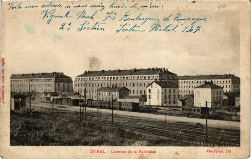 Carte postale ancienne Epinal Caserne de la Madeleine à Épinal