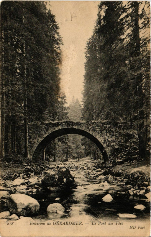 Carte postale ancienne Environs de Gerardmer Le Pont des Fees à Gérardmer
