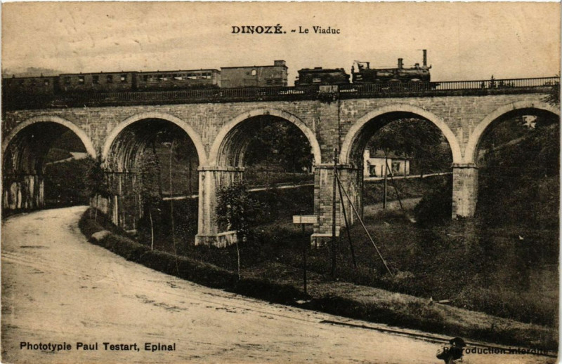 Carte postale ancienne Dinoze Le Viaduc à Dinozé