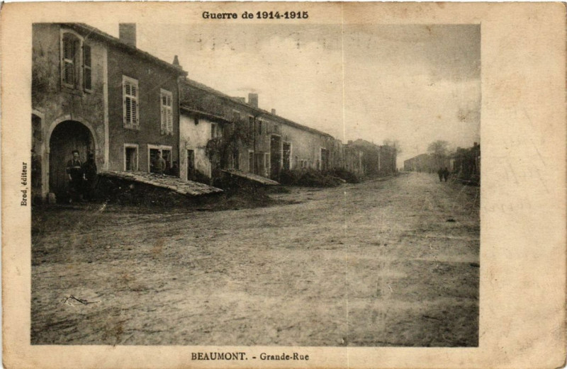 Carte postale ancienne Beaumont Grande Rue à Grand