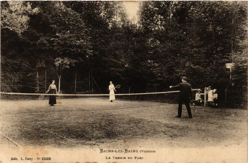 Carte postale ancienne Bains-les-Bains - Le Tennis du Parc