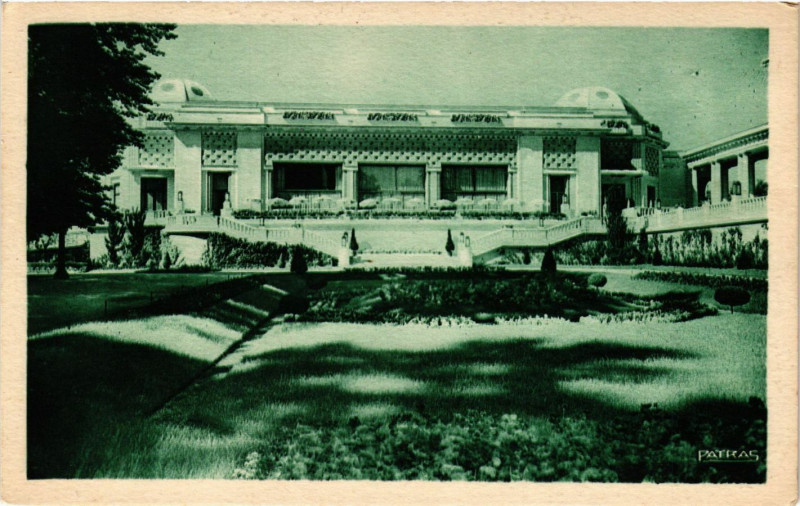 Carte postale ancienne Vittel - Le Casino à Vittel