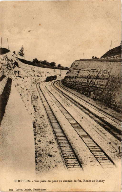 Carte postale ancienne Rouceux - Vue prise du pont du chemin