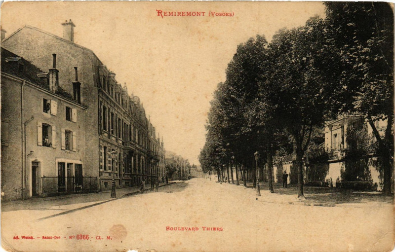 Carte postale ancienne Remiremont - Boulevard Thiers à Remiremont