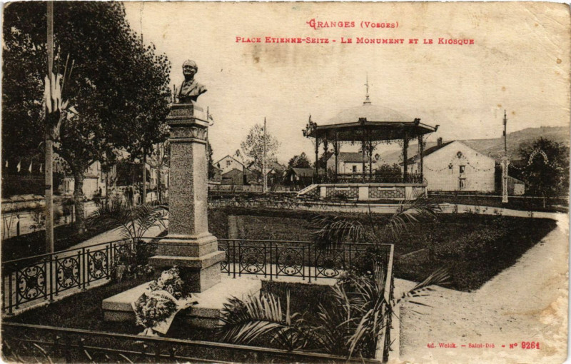 Carte postale ancienne Granges - Place Etienne Seitz