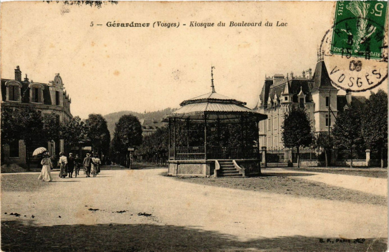 Carte postale ancienne Gerardmer - Kiosque du Boulevard du Lac à Gérardmer