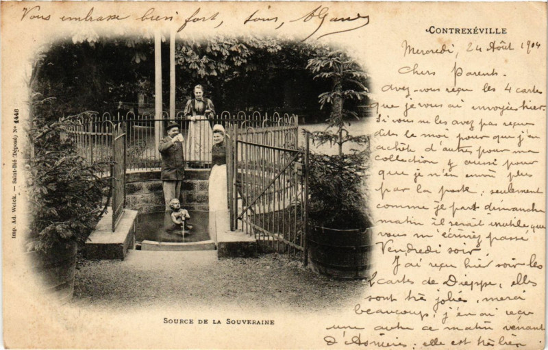 Carte postale ancienne Contrexeville - Source de la Souveraine à Contrexéville