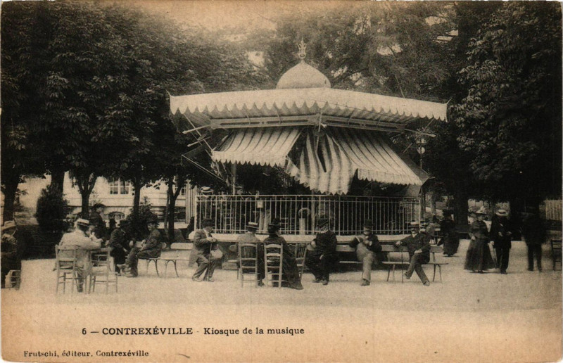 Carte postale ancienne Contrexeville - Kiosque de la Musique à Contrexéville