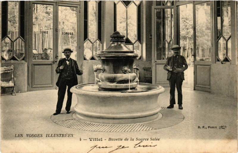 Carte postale ancienne Vittel - Buvette de la Source Salee à Vittel