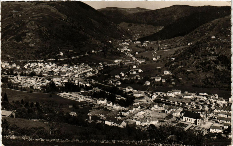 Carte postale ancienne La Bresse - Vue sur le Centre à La Bresse