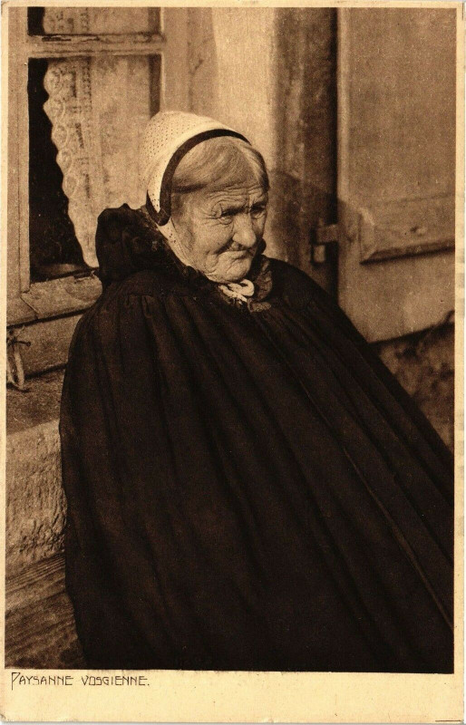 Carte postale ancienne Paysanne Vosgienne