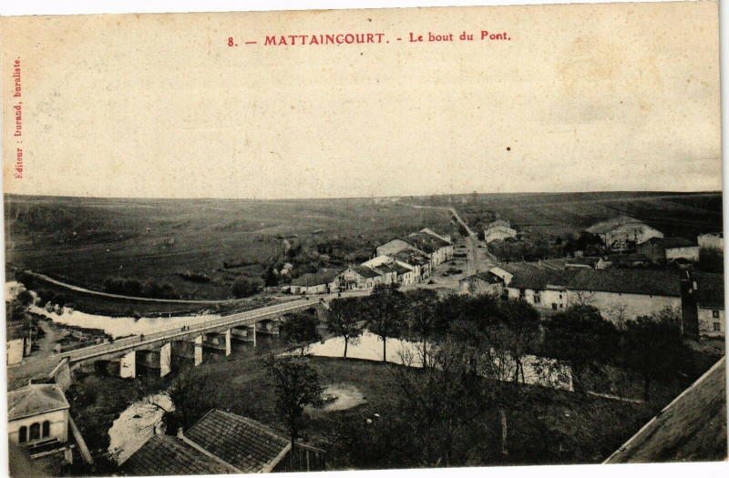 Carte postale ancienne Mattaincourt - Le bout du Pont à Mattaincourt