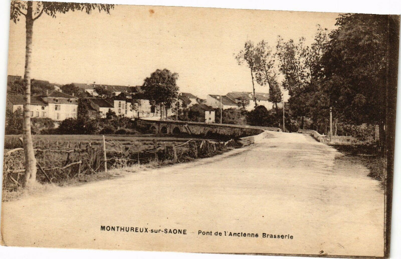 Carte postale ancienne Monthureux-sur-Saone - Pont de l'Ancienne Brasserie à Monthureux-sur-Saône