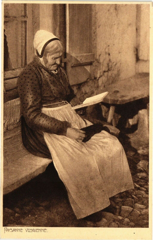 Carte postale ancienne Paysanne Vosgienne