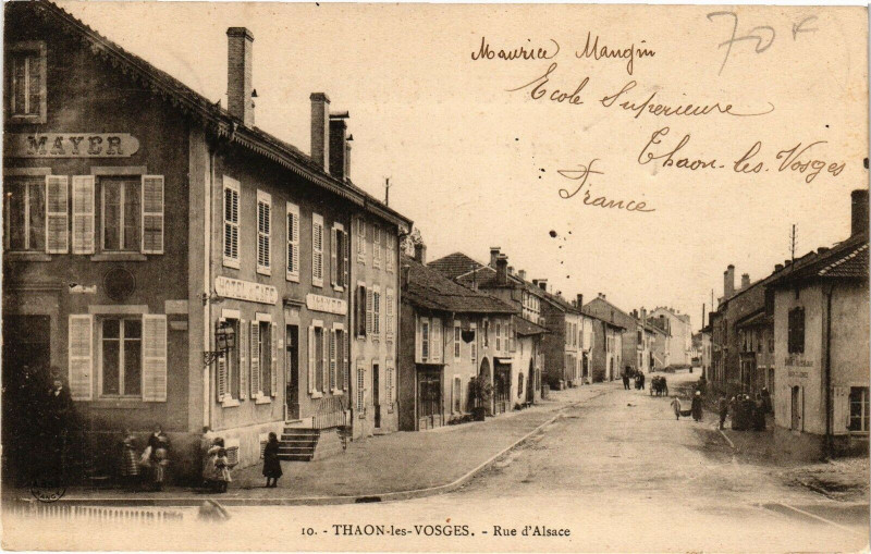 Carte postale ancienne Thaon-les-Vosges-Rue d'Alsace