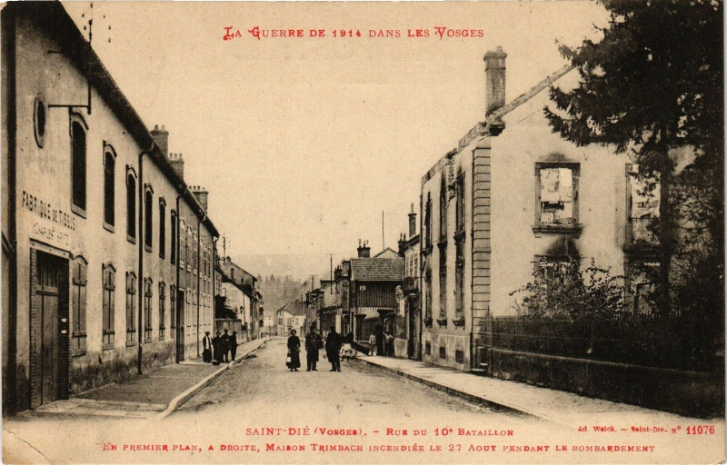 Carte postale ancienne Saint-Die-Rue du 10e Bataillon
