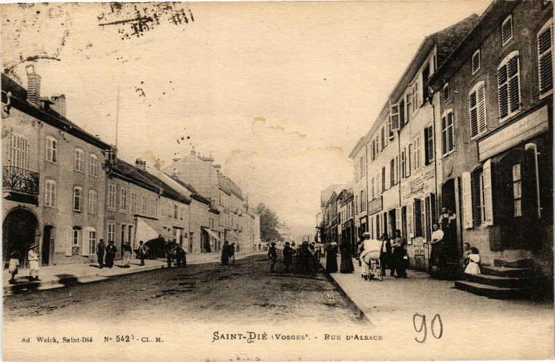 Carte postale ancienne Saint-Die-Rue d'Alsace