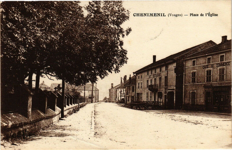 Carte postale ancienne Chenimenil-Place de l'Eglise à Cheniménil