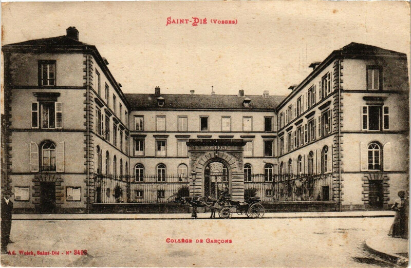 Carte postale ancienne Saint-Die - Collége de Garcons