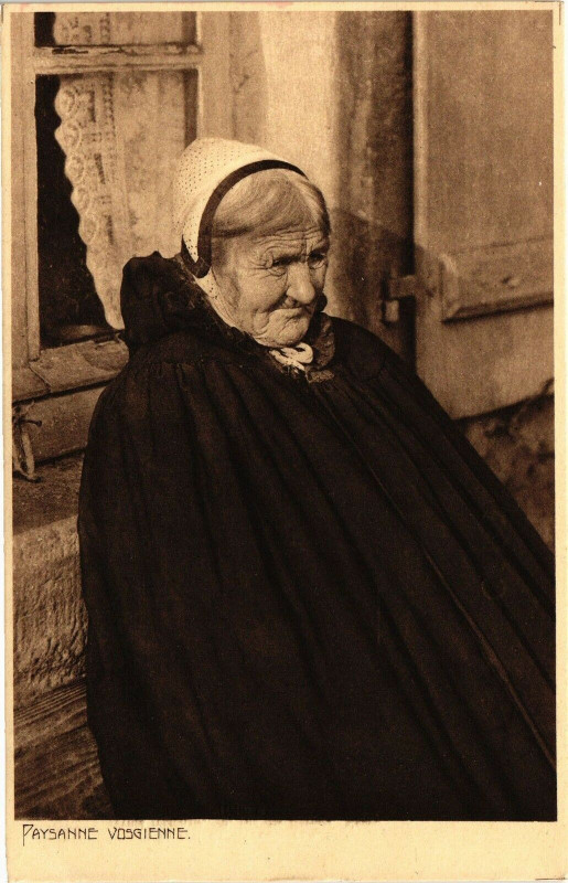 Carte postale ancienne Paysanne Vosgienne