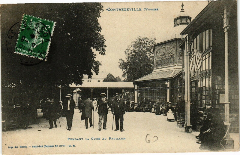Carte postale ancienne Contrexeville Pendant la Cure au Pavillon à Contrexéville