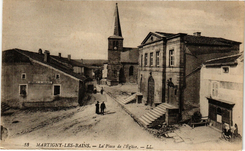 Carte postale ancienne Martigny-les-Bains - La Place de l'Eglise à Martigny-les-Bains