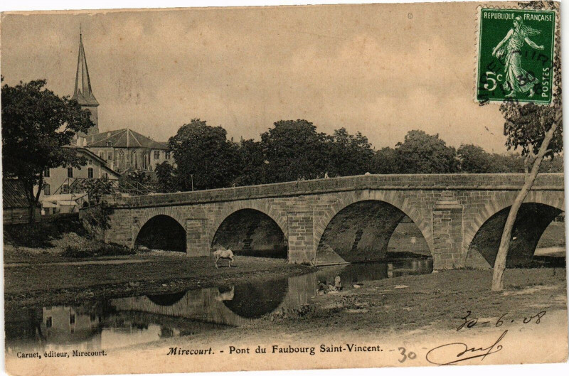 Carte postale ancienne Mirecourt - Pont du Faubourg Saint-Vincent à Mirecourt