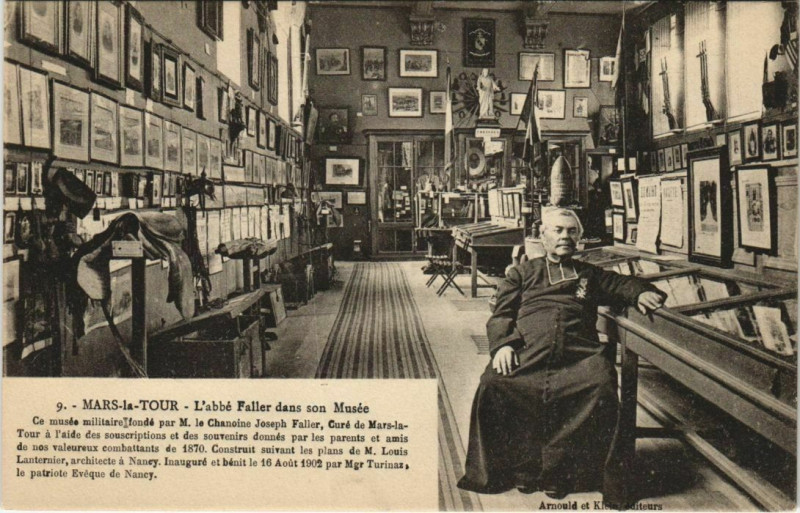 Carte postale ancienne Mars-la-Tour L'abbé Faller dans son à Mars-la-Tour