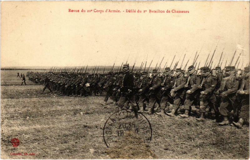 Carte postale ancienne Militaire Nancy - Revue du 20e Corps d'Armée à Nancy