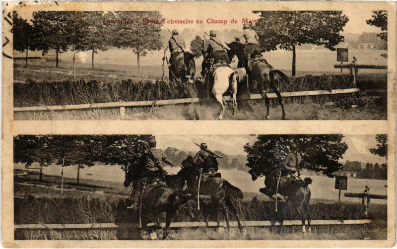 Carte postale ancienne Militaire Lunéville - Sauts d'obstacles au Champ de Mars à Lunéville