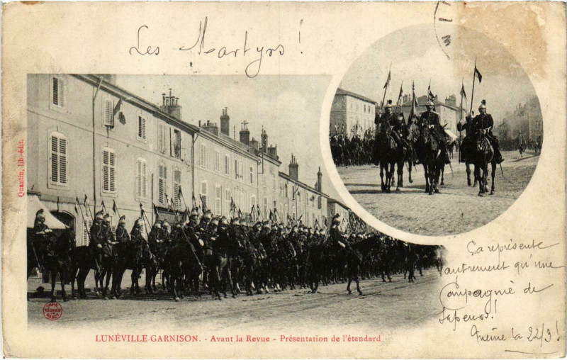 Carte postale ancienne Militaire Lunéville-Garnison - Avant la Revue à Lunéville