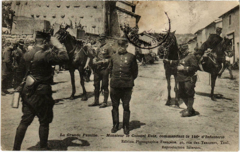 Carte postale ancienne Militaire Toul - La Grande Famille - Monsieur le Colonel à Toul