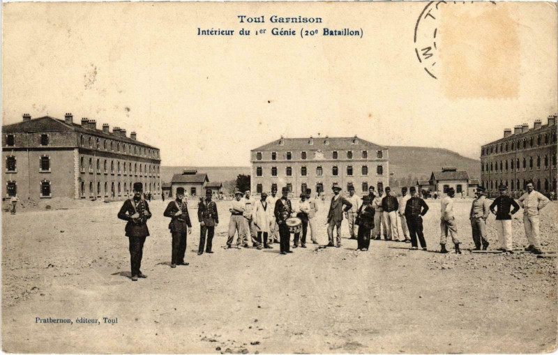Carte postale ancienne Militaire Toul - Intérieur du 1er Génie (20e Bataillon) à Toul