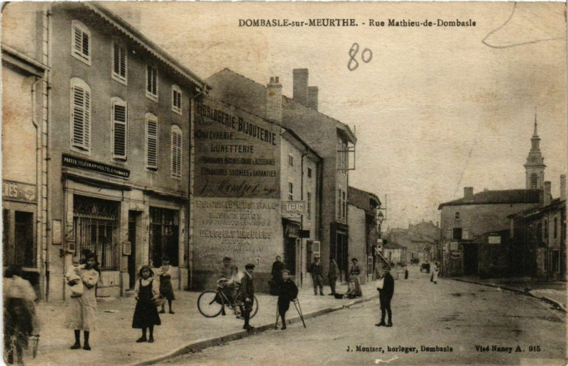Carte postale ancienne Dombasle-sur-Meurthe Rue Mathieu-de-Dombasle à Dombasle-sur-Meurthe