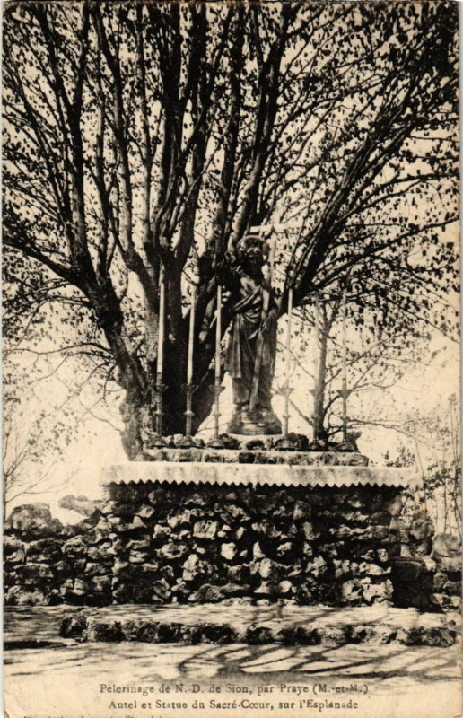 Carte postale ancienne Sion - Autel et Statue du Sacré-Couer - sur l'Esplanade