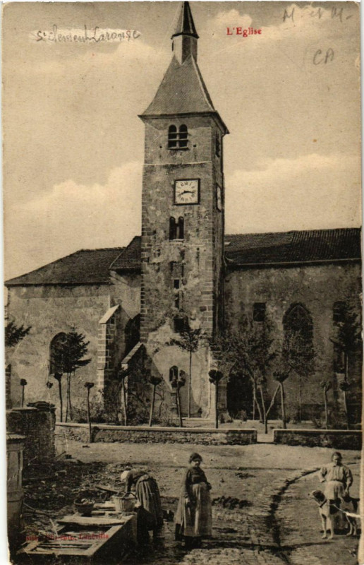 Carte postale ancienne Saint-Clement - Saint-Clément - L'Eglise à Saint-Clément