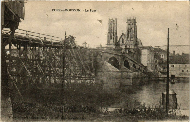 Carte postale ancienne Pont-a-Mousson - Pont-á-Mousson - Le Pont à Pont-à-Mousson