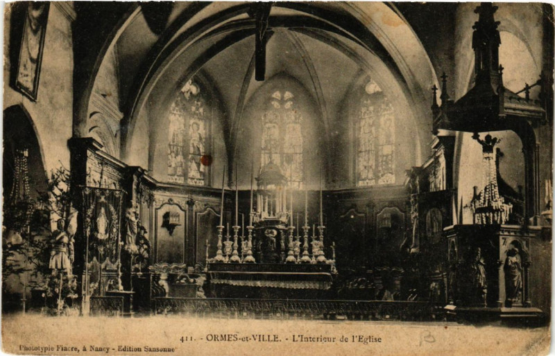 Carte postale ancienne Ormes-et-Ville - L'Interieur de l'Eglise à Ormes-et-Ville