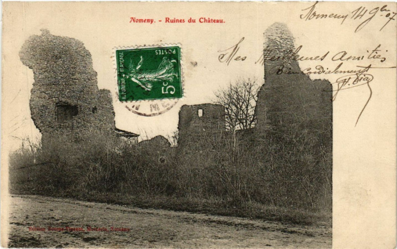 Carte postale ancienne Nomeny - Ruines du Chateau à Nomeny