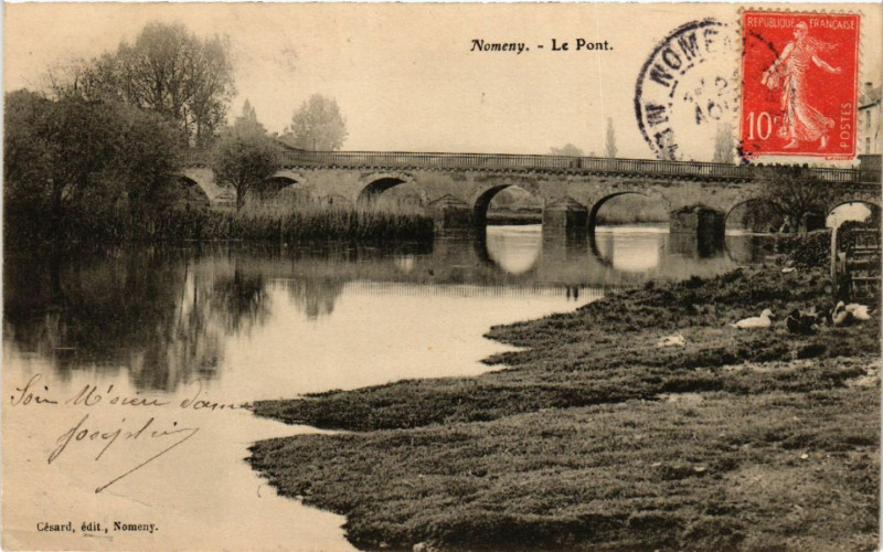 Carte postale ancienne Nomeny - Le Pont à Nomeny
