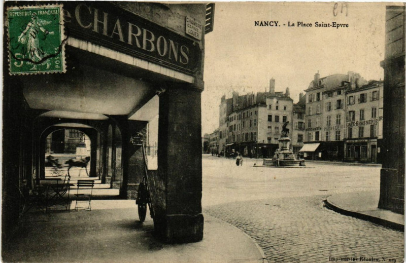 Carte postale ancienne Nancy - La Place Saint-Epvre à Nancy